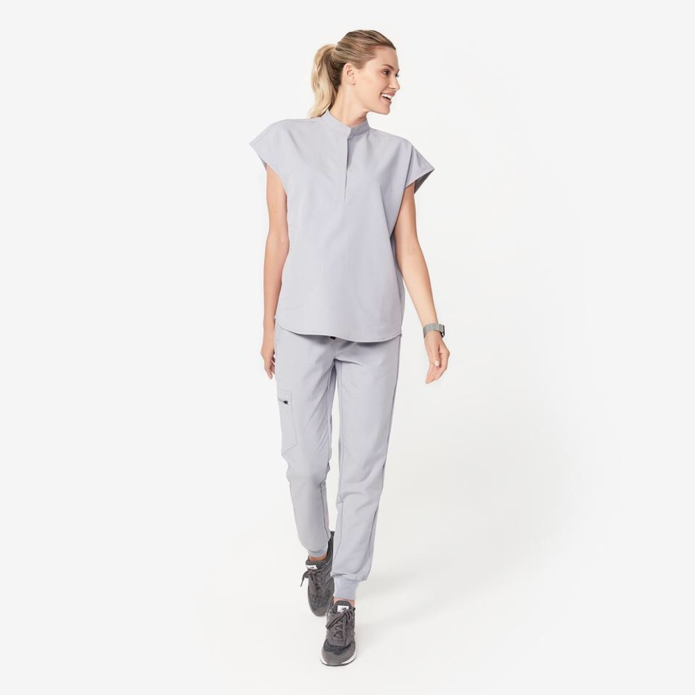 NWOT Figs XS Mandarin Collar Scrub Top in Graphite